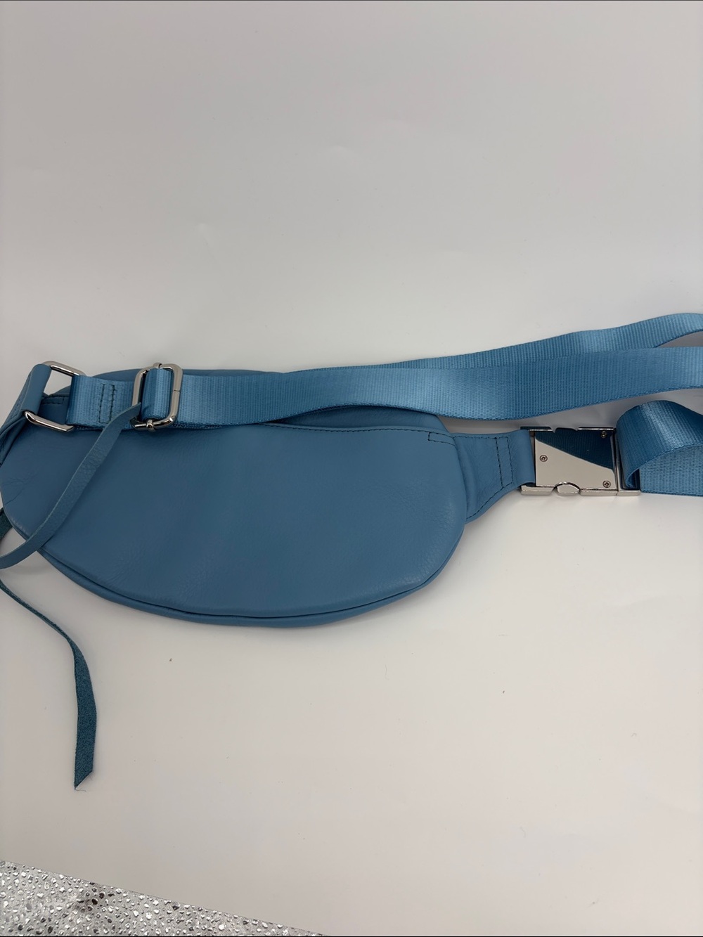 Aimee Kestenberg Milan Leather Bum Belt or Crossbody Bag Blue -Adjustable Strap - Picture 3 of 7